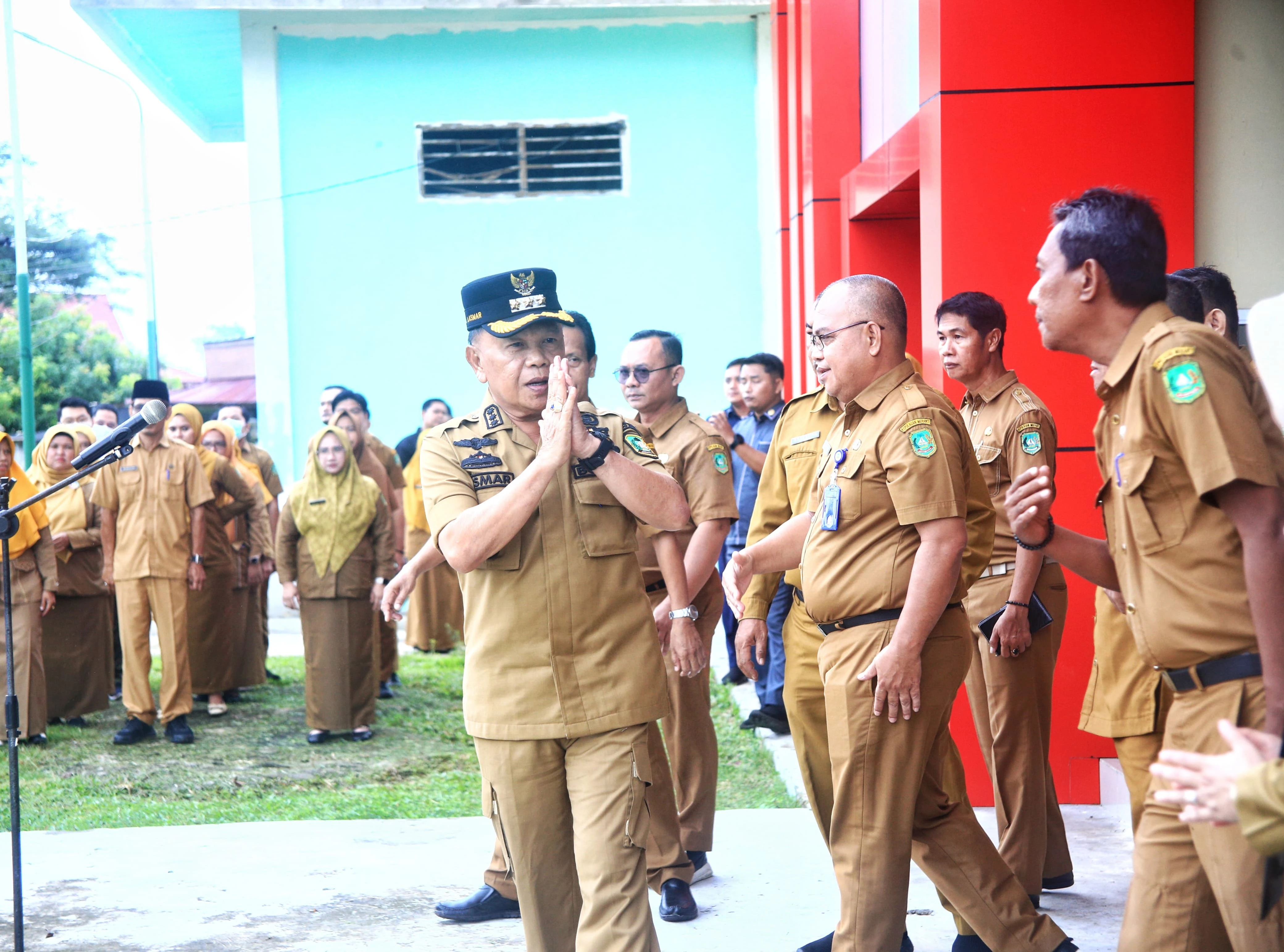 Plt Bupati Asmar Apel Bersama Seluruh Staf RSUD Meranti