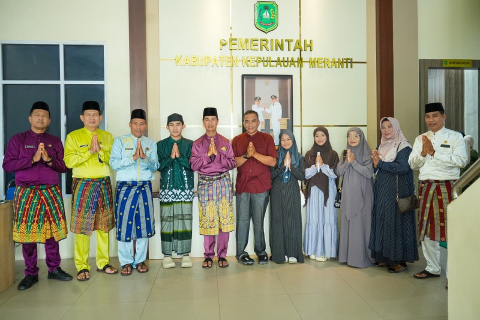 image Sekda Meranti Lepas Empat Wakil Riau ke MTQ Nasional, Pemkab Beri Sagu Hati Rp5 Juta