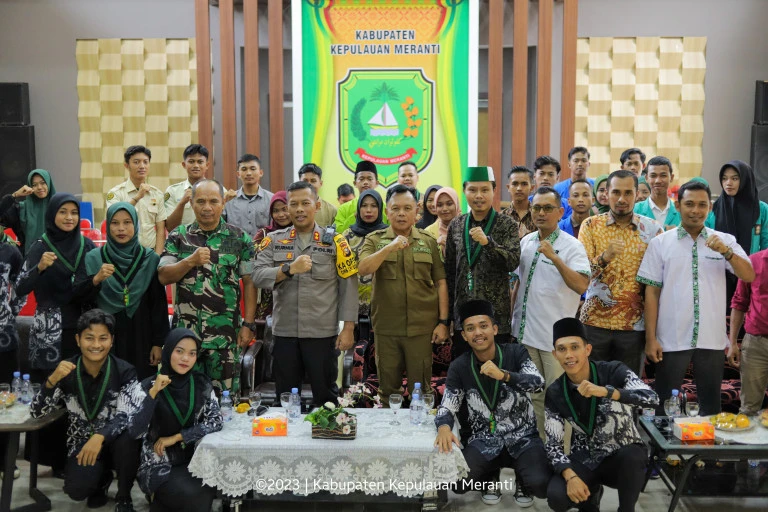 Foto Bersama pengurus Himpunan Mahasiswa Islam (HMI) Cabang Kepulauan Meranti 2023-2024