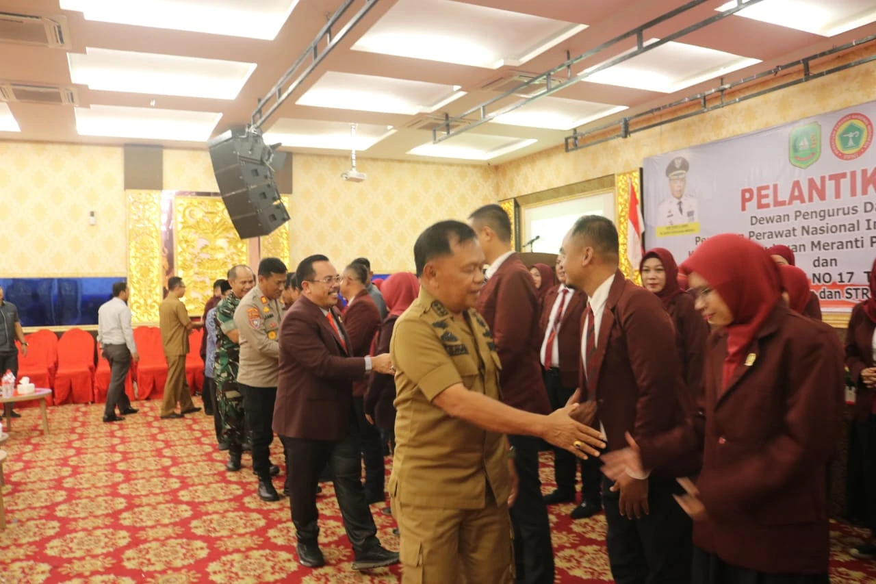 menghadiri pelantikan pengurus DPD Persatuan Perawat Nasional Indonesia (PPNI) Kepulauan Meranti