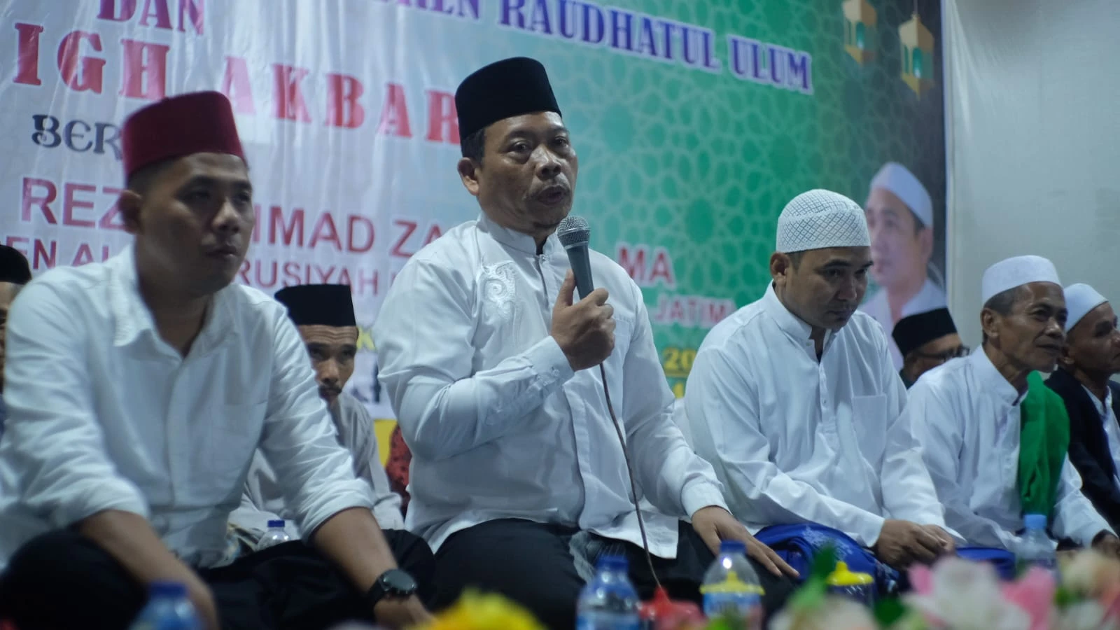 Plt Asisten Bidang Pemerintahan dan Kesra Muhammad Mahdi Menghadiri Haflah Akhirussanah Ponpes Raudhatul Ulum Desa Kundur Kecamatan Tebingtinggi Barat