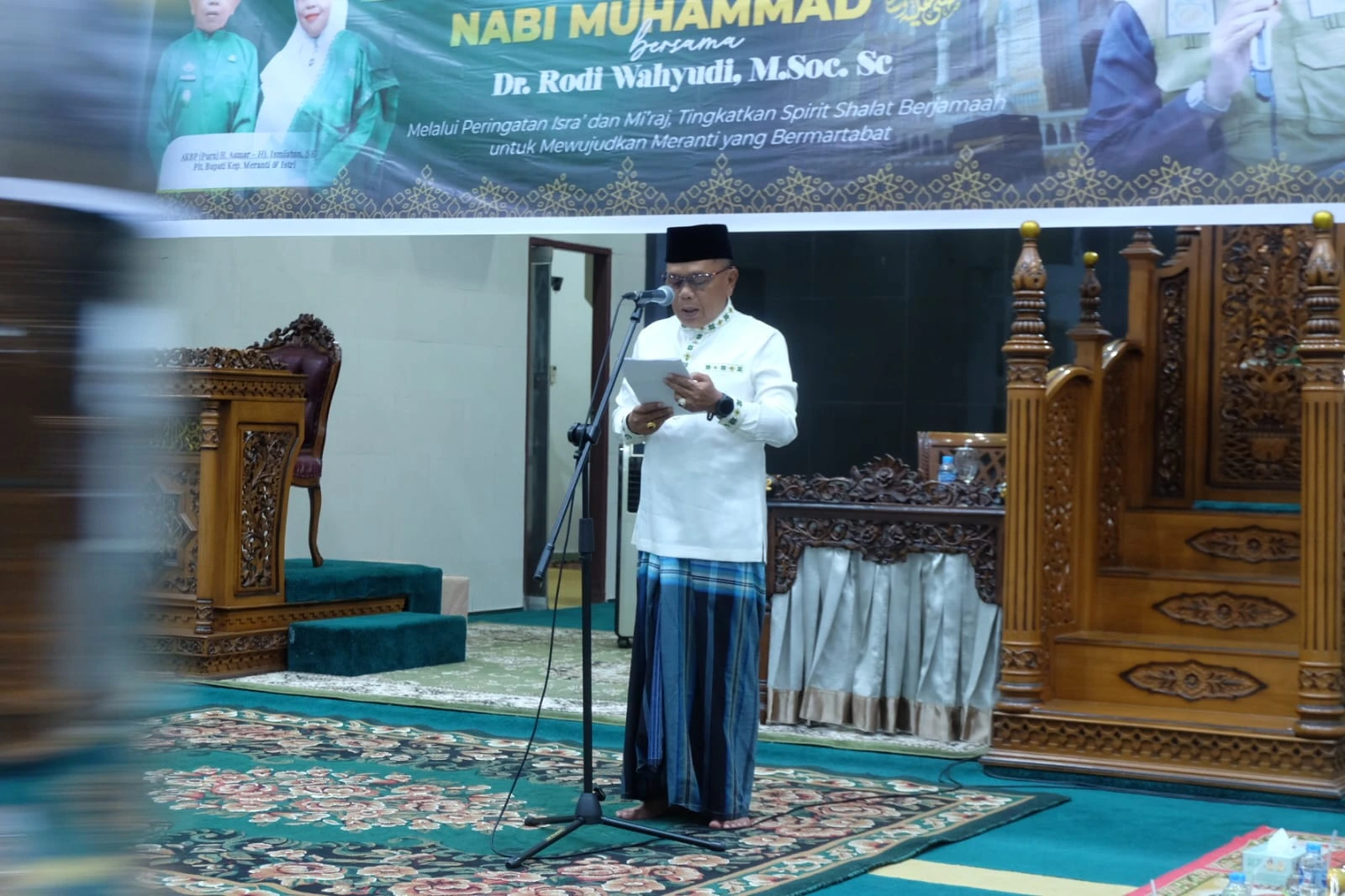 H. Asmar Memberikan Kata Sambutan Dalam Acara Peringatan Isra Mi'raj Nabi Muhammad SAW di Majid Agung Darul Ulum Selatpanjang