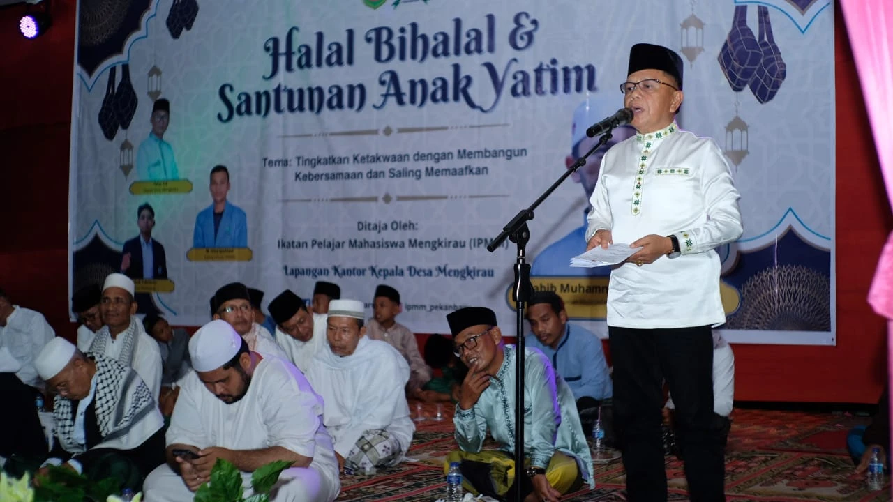 Plt Bupati Asmar Hadiri Halal bihalal di Desa Mengkirau