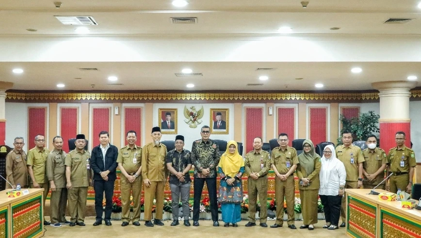 rapat pembuatan Rancangan Peraturan Daerah (Ranperda) tentang Rencana Tata Ruang Wilayah (RTRW) Provinsi Riau 2024-2044