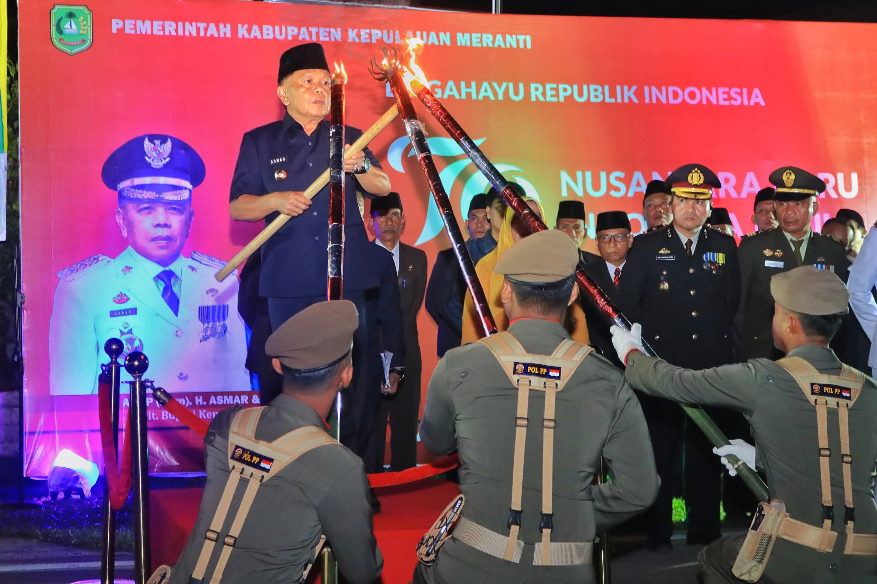 Pawai Obor Memperingati Hut Ri