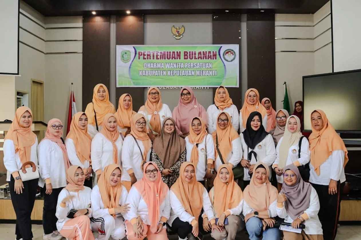 Pengurus Dharma Wanita Persatuan (DWP) Kabupaten Kepulauan Meranti menggelar senam sehat dan pertemuan bulanan anggota