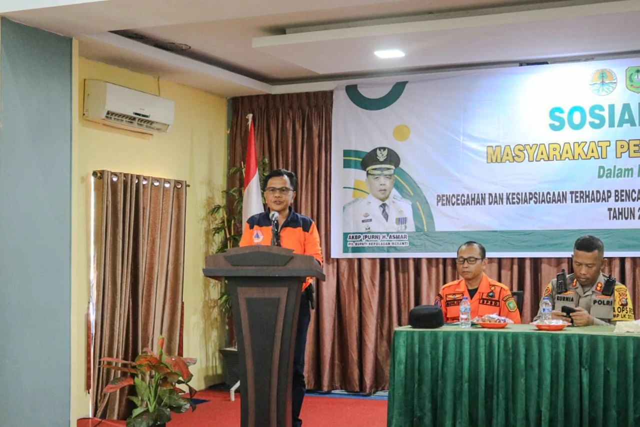 Plt. Bupati memberikan Sambutan sekaligus membuka sosialisasi Masyarakat Peduli Api di Ballroom Afifa Selatpanjang