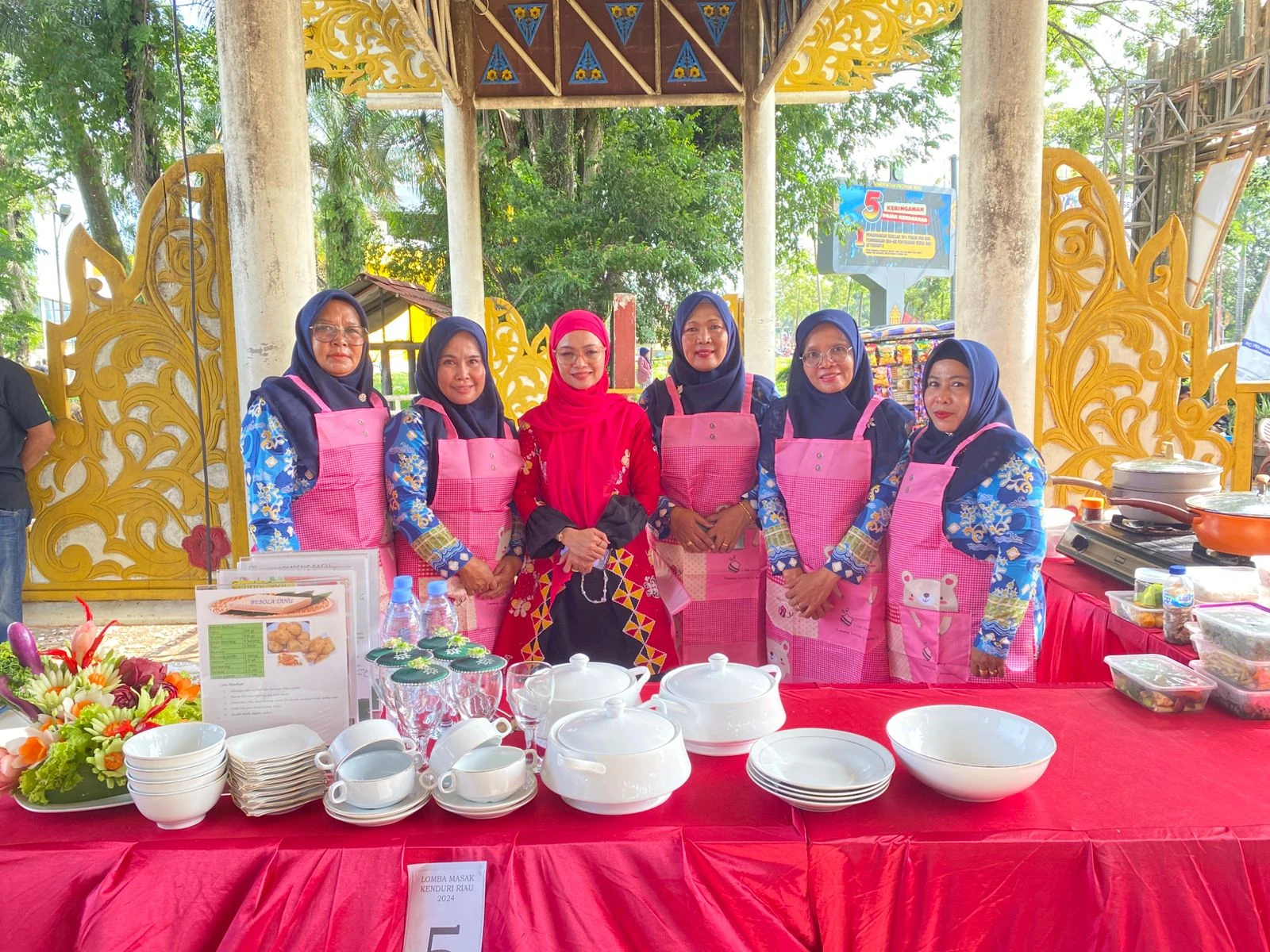 Pkk Kepulauan Meranti Mengikuti Lomba Masak tingkat Provinsi Riau yang digelar dalam Event Kenduri Riau 2024