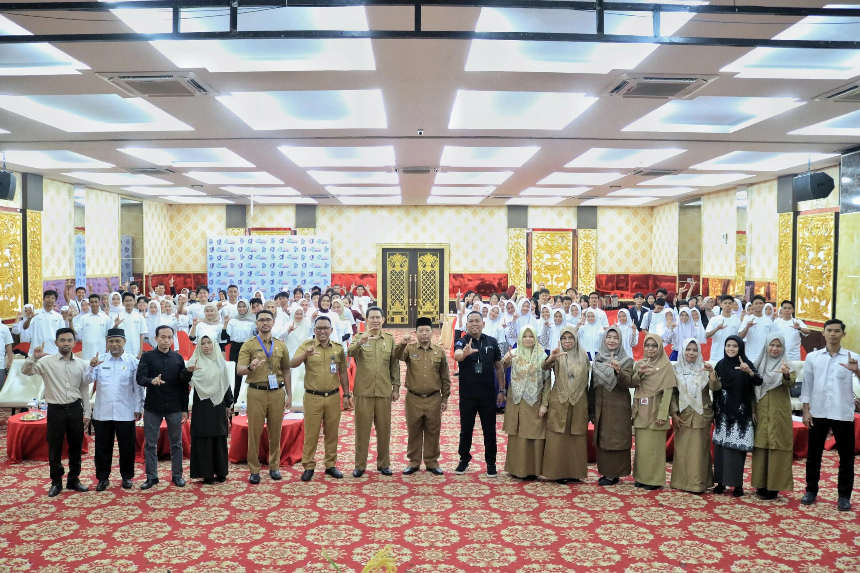 Pemerintah Kabupaten Kepulauan Meranti menggelar Workshop Literasi Digital yang ditaja oleh Dinas Komunikasi Informatika Statistik dan Persandian (Kominfotik), digelar di Ballroom Grand Meranti Hotel Selatpanjang, Selasa