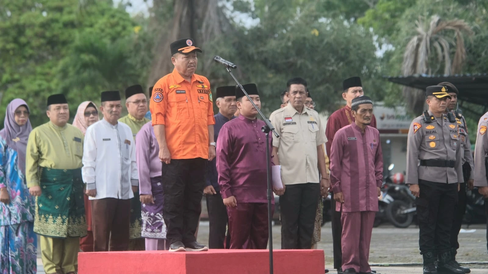 Sekda Meranti jadi inspektur apel kesiapsiagaan Karhutla di halaman kantor Bupati Kep. Meranti