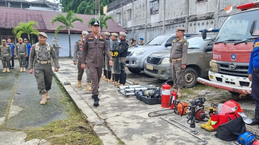 Wakil Bupati Kepulauan Meranti, Muzamil Baharudin SM MM, mengunjungi Markas Satuan Polisi Pamong Praja dan Pemadam Kebakaran (Satpol PP-Damkar) Kepulauan Meranti Jalan Merdeka Selatpanjang.
