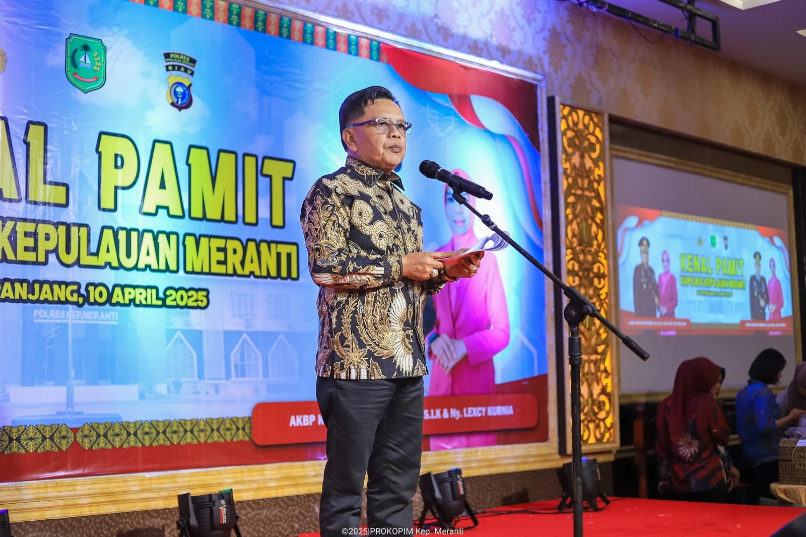 Bupati Meranti H. Asmar saat memberikan sambutan pada acara pisah sambut Kapolres Meranti di Ballroom Grand Meranti Hotel