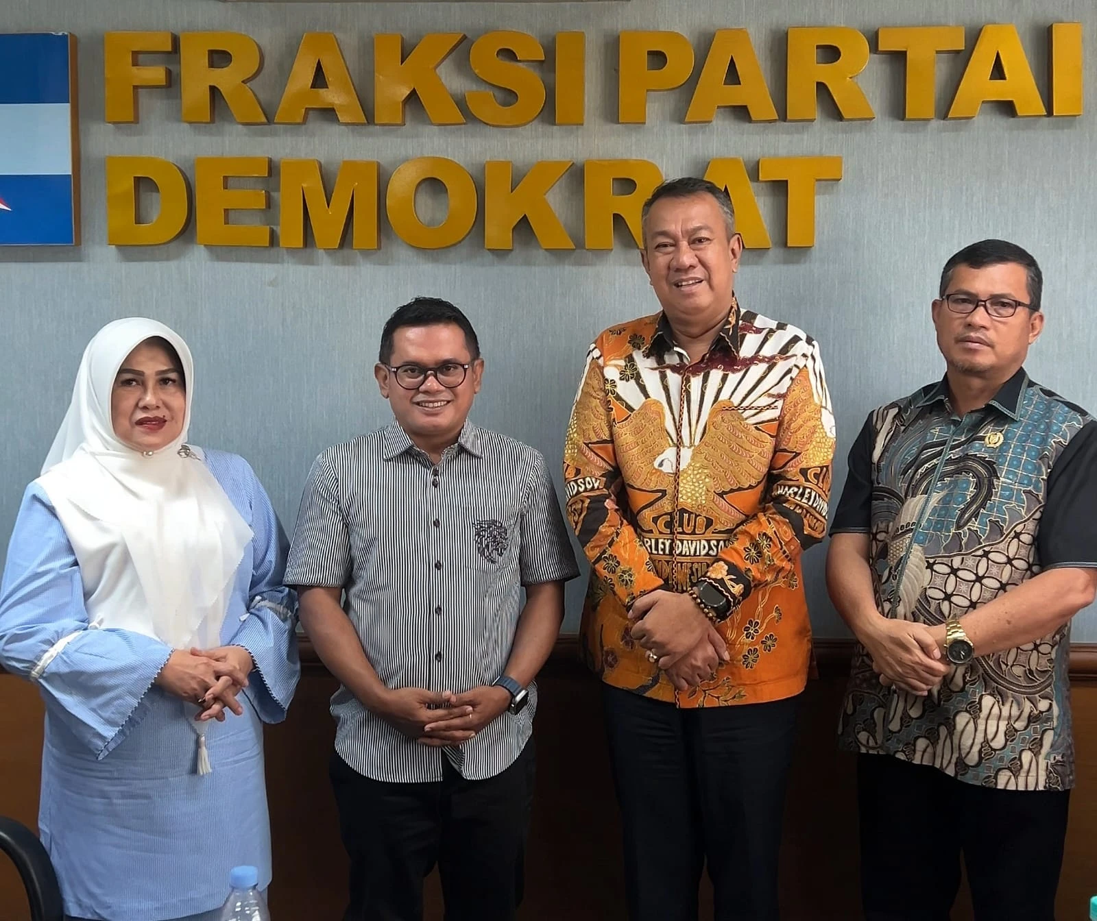 Wakil Bupati Kepulauan Meranti, Muzamil Baharudin SM MM, melakukan kunjungan kerja ke Fraksi Partai Demokrat Dewan Perwakilan Rakyat Daerah (DPRD) Provinsi Riau, di Pekanbar