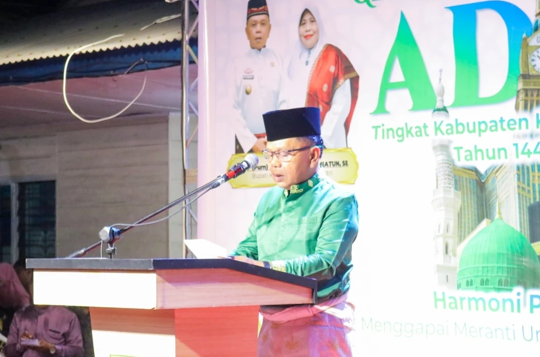 Bupati Meranti H. Asmar saat pidato pada acara Pelepasan Peserta Pawai Takbir Idul Adha 1446 H.