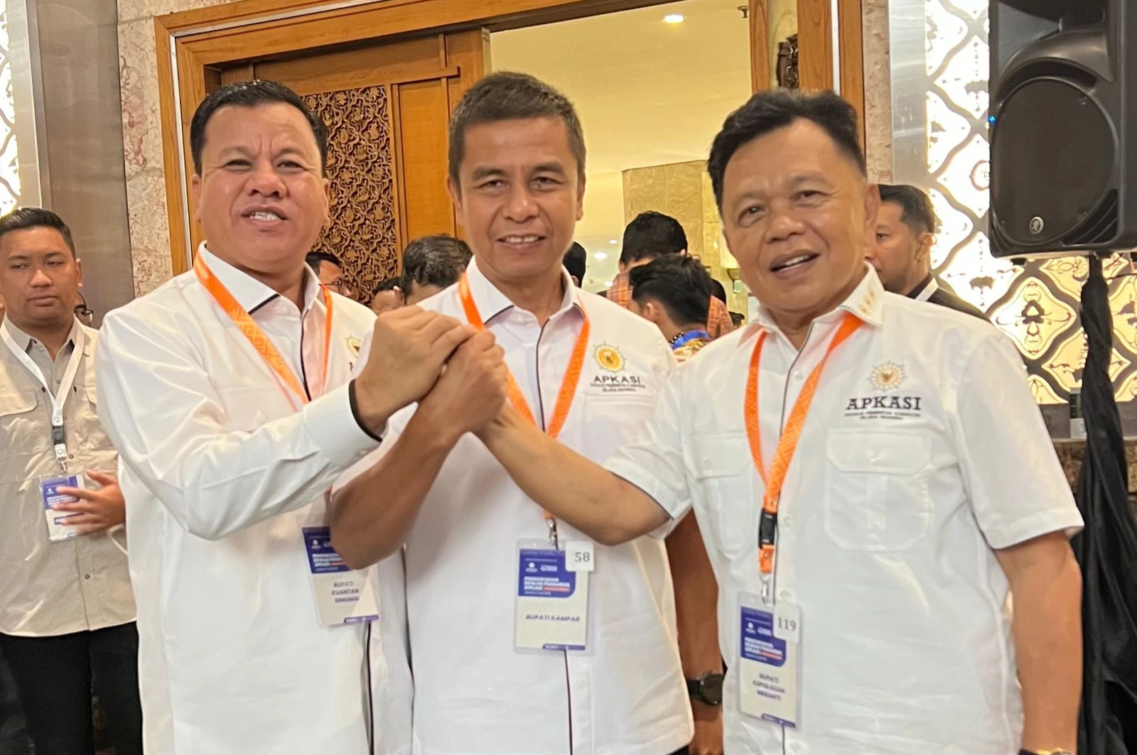 Bupati Meranti H. Asmar saat menhadiriPelantikan sekaligus pengukuhan Dewan Pengurus Apkasi masa bakti 2025-2030 di Jakarta.