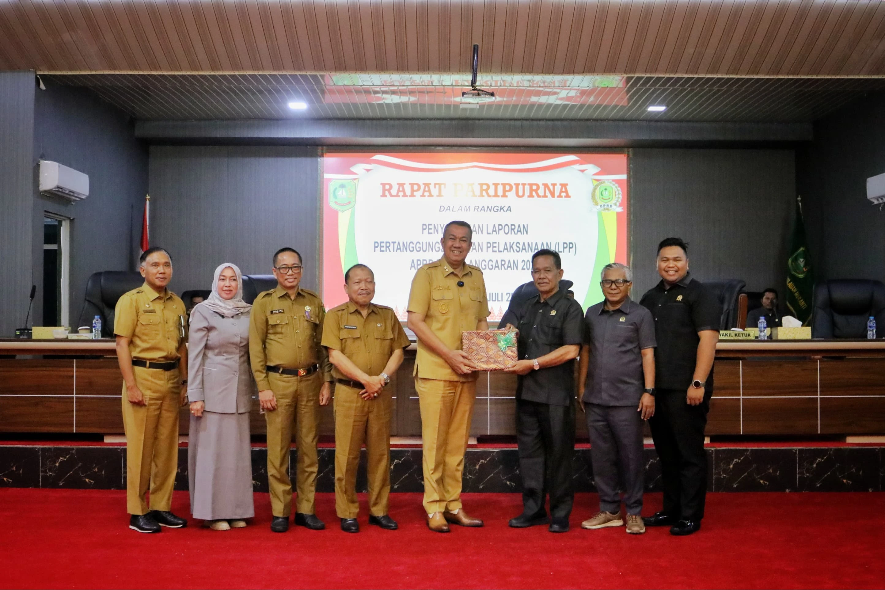 Wakil Bupati Kepulauan Meranti, Muzamil Baharuddin menyampaikan Rancangan Peraturan Daerah (Ranperda) tentang Pertanggungjawaban Pelaksanaan (LPP) Anggaran Pendapatan dan Belanja Daerah (APBD) tahun 2025 kepada DPRD Kepulauan Meranti