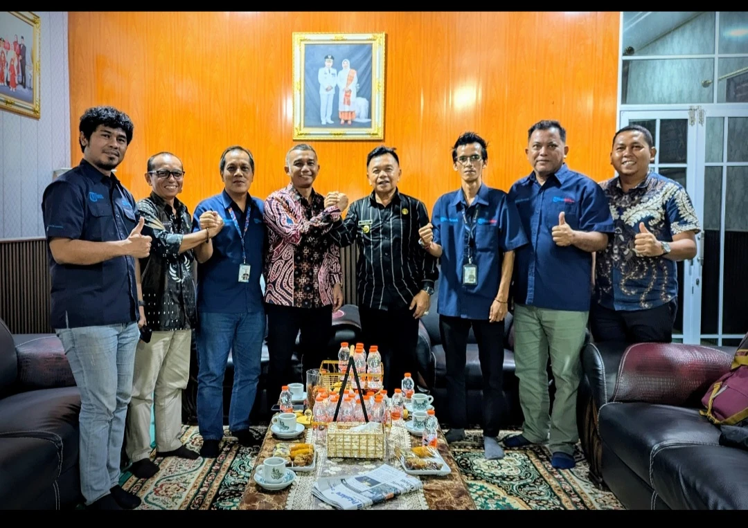 Kediaman dinas bupati kepulauan meranti beserta jajaran pimpinan tribun pekan baru