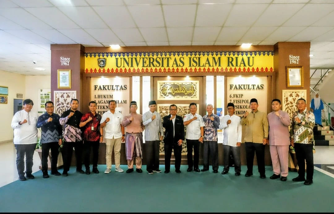 Bupati Asmar Berkunjung ke UIR
