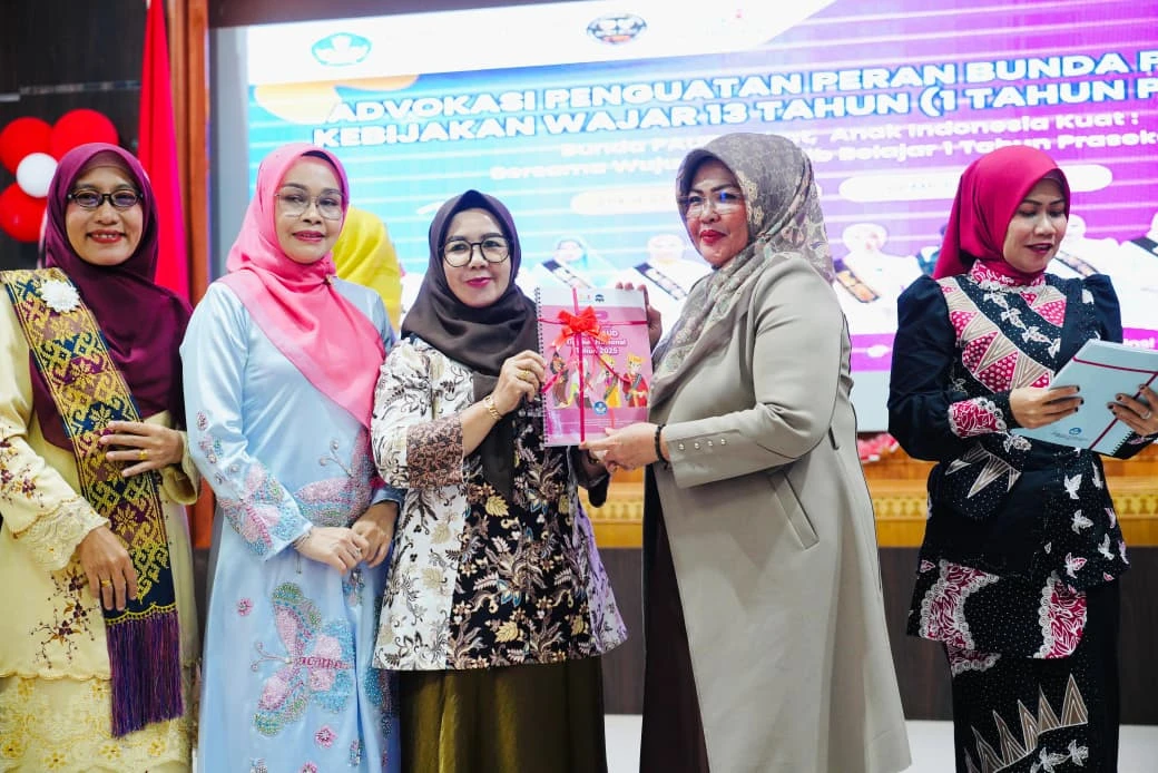 Acara pembukaan kegiatan Advokasi Penguatan Peran Bunda PAUD dalam Kebijakan Wajib Belajar 13 Tahun (1 Tahun Prasekolah).